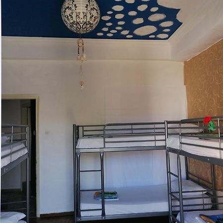 Thissio Room In The Apartmen Share Athens Exterior photo