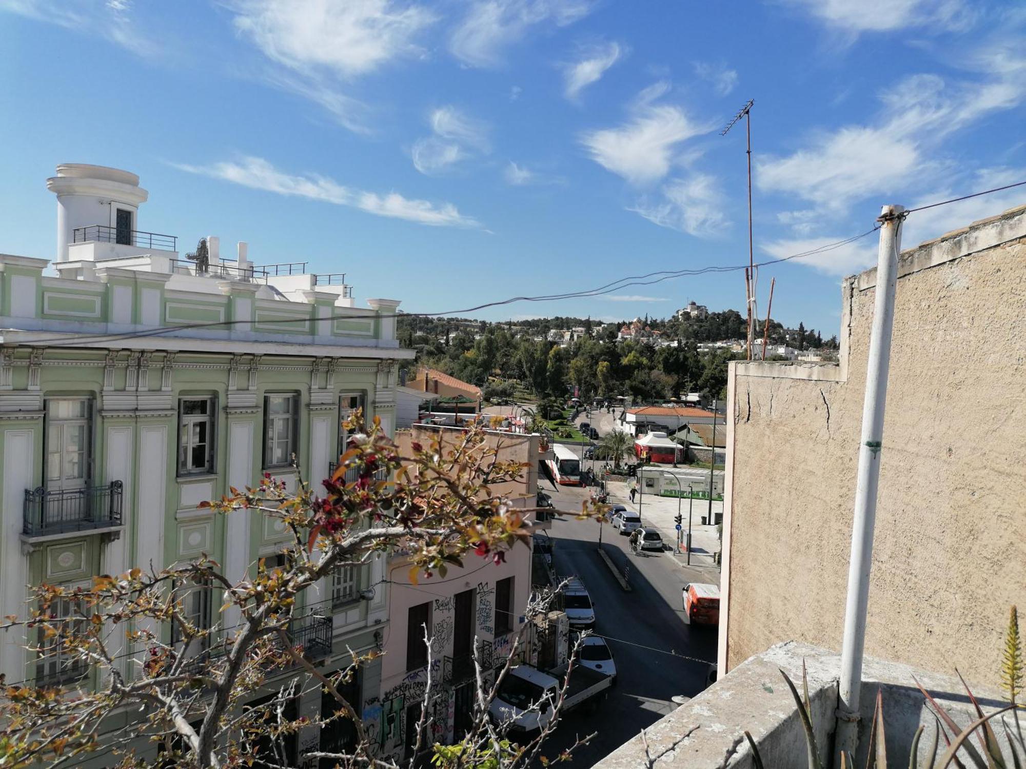 Thissio Room In The Apartmen Share Athens Exterior photo
