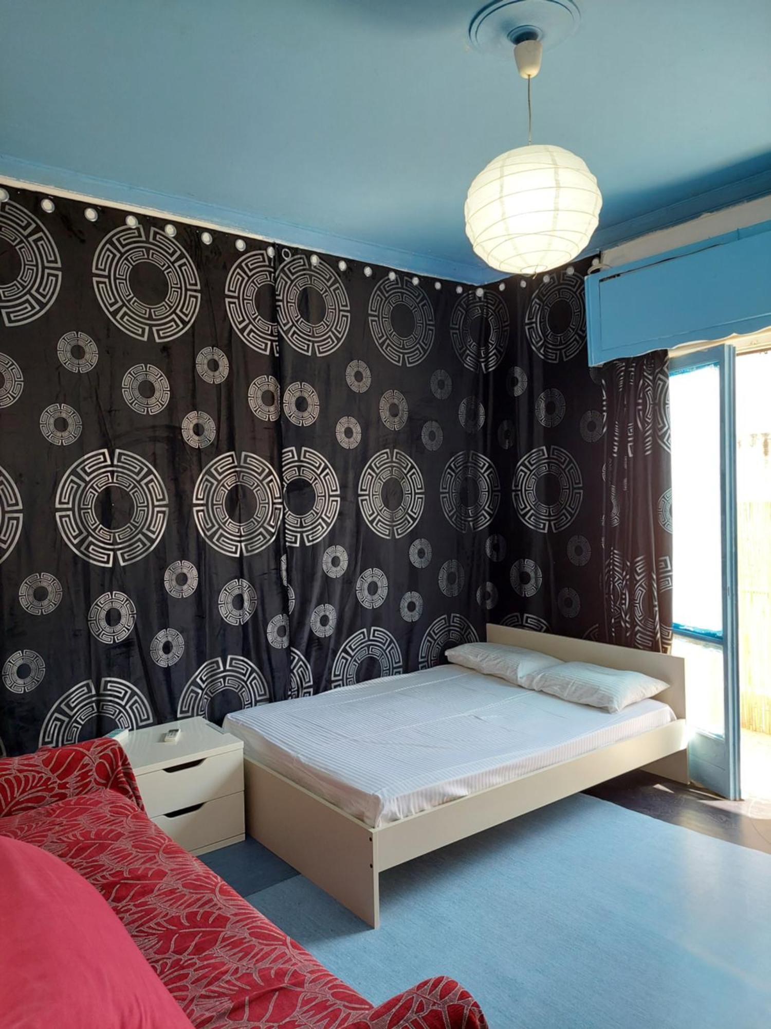 Thissio Room In The Apartmen Share Athens Exterior photo